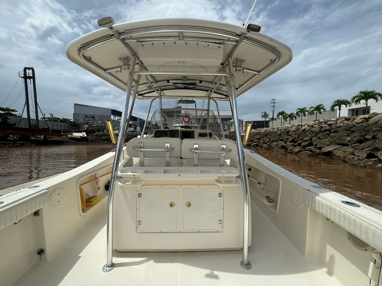 Pursuit 32 | Game On