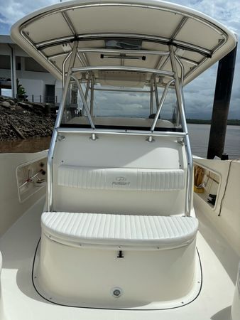 Pursuit 32 | Game On