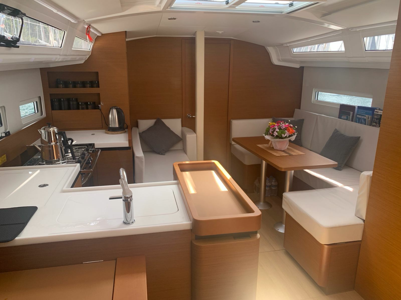 Jeanneau Sun Odyssey 410 | Aristidi