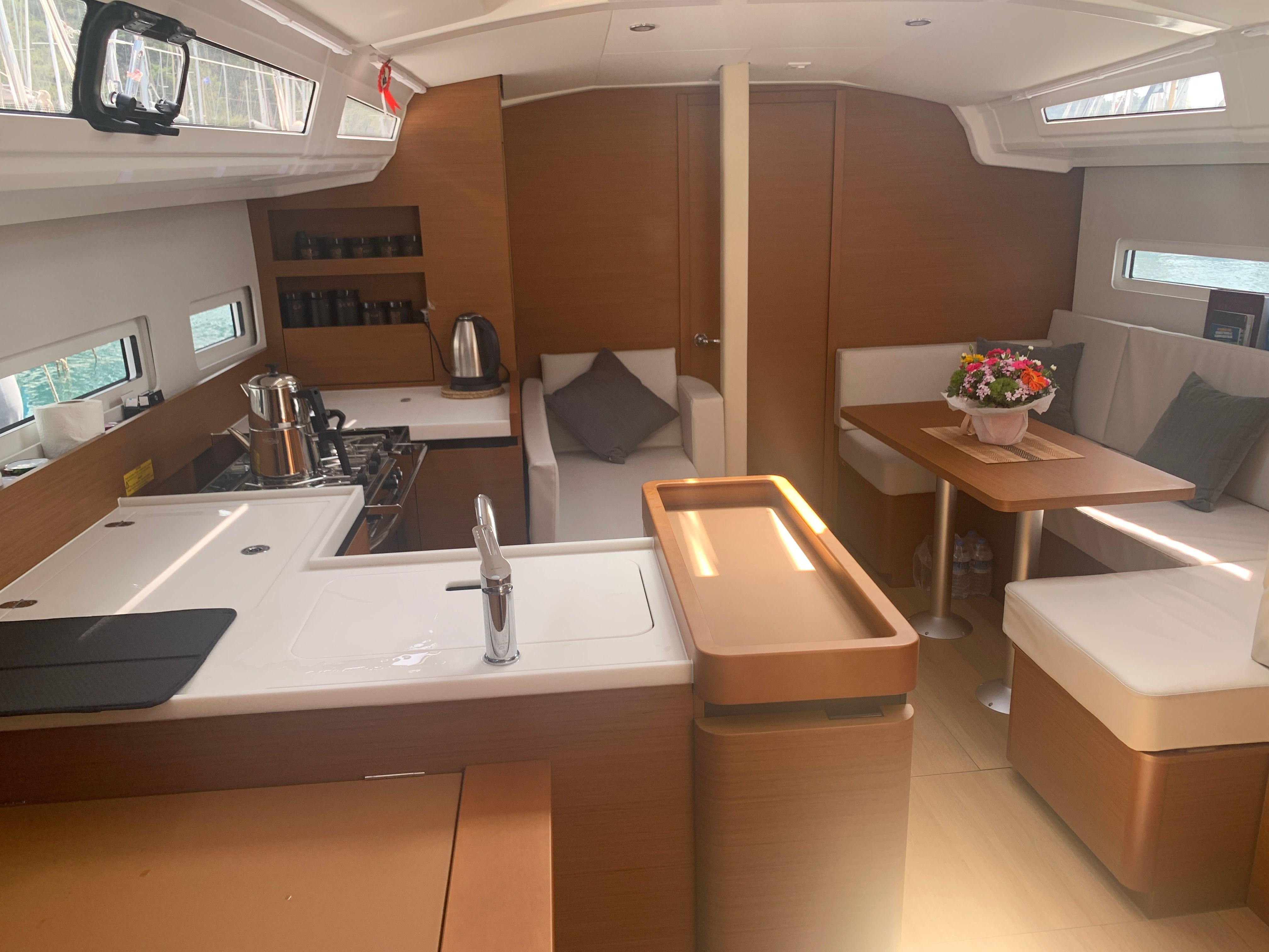 Jeanneau Sun Odyssey 410 | Aristidi