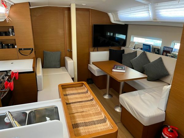 Jeanneau Sun Odyssey 410 | Aristidi