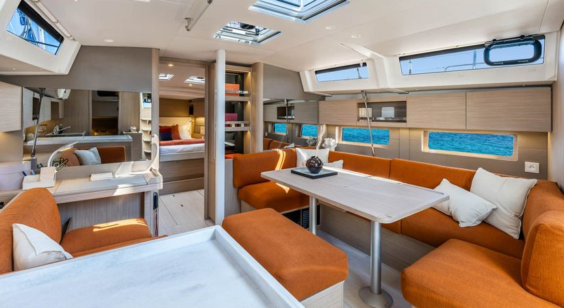 Beneteau Oceanis 47 | Aura