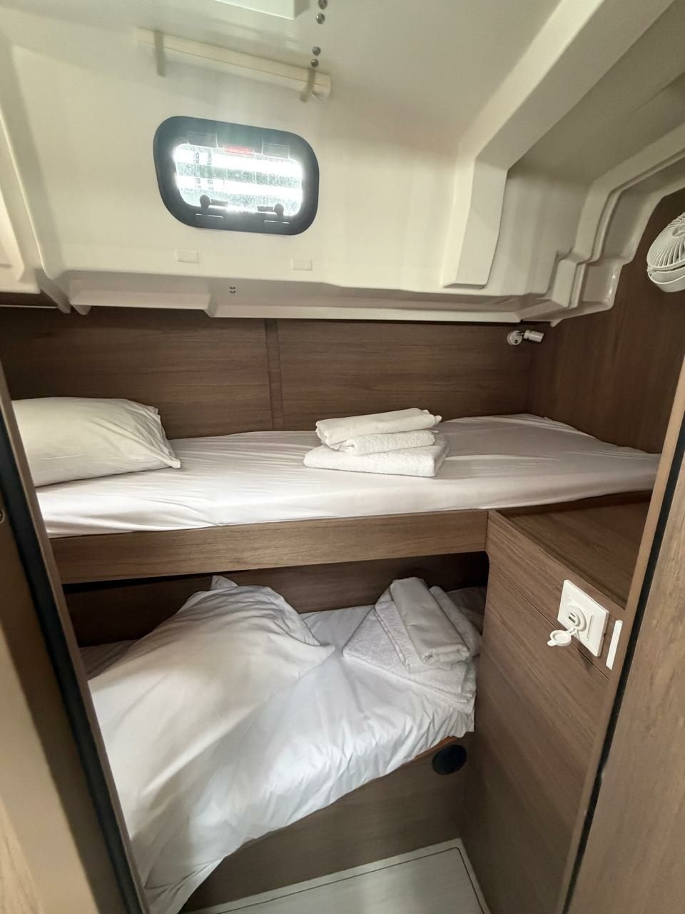 Beneteau Oceanis 47 | Aura