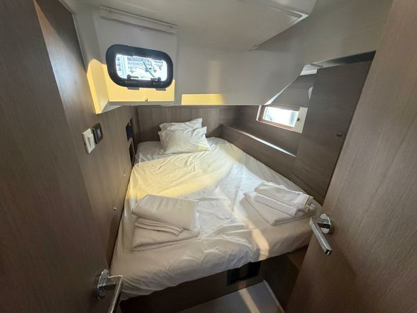 Beneteau Oceanis 47 | Aura