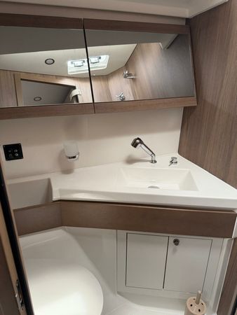 Beneteau Oceanis 47 | Aura