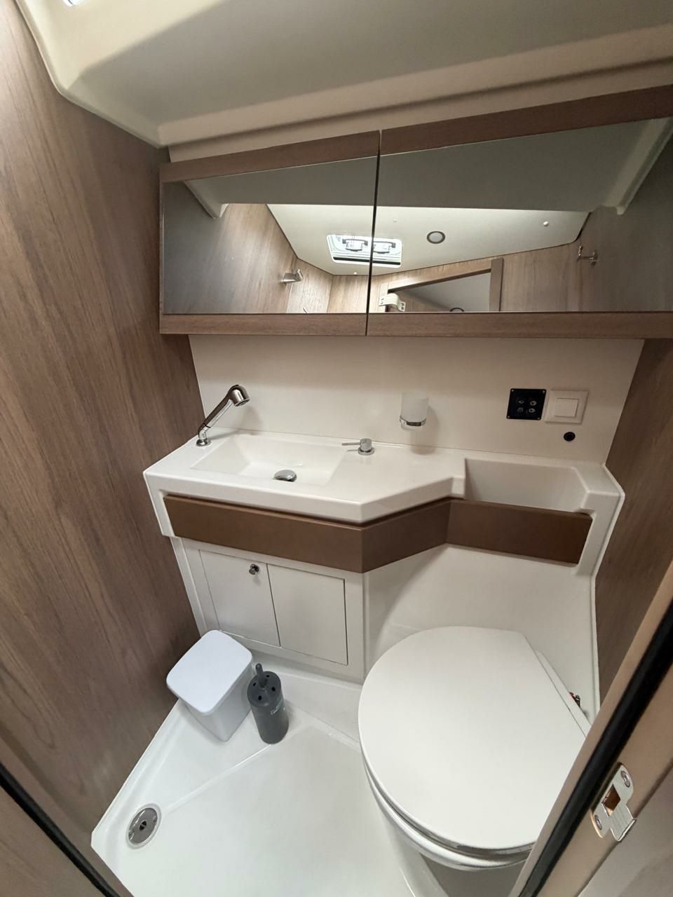 Beneteau Oceanis 47 | Aura