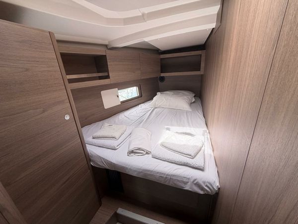 Beneteau Oceanis 47 | Aura
