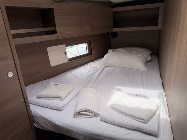 Beneteau Oceanis 47 | Aura