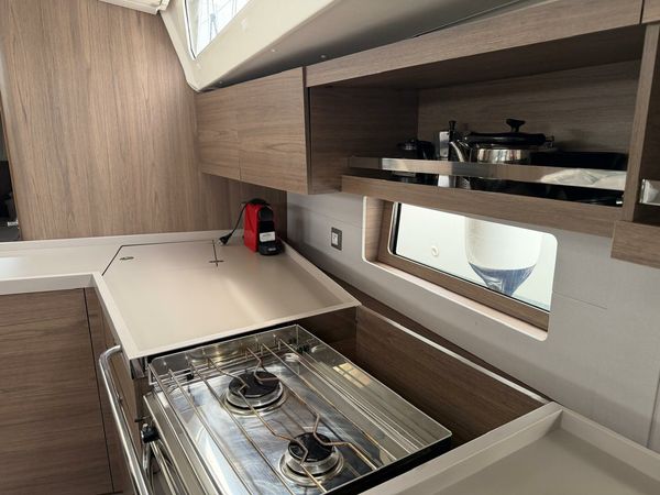 Beneteau Oceanis 47 | Aura