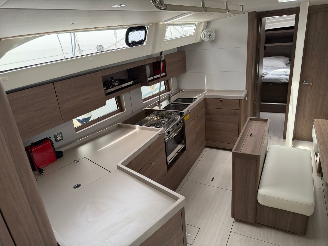 Beneteau Oceanis 47 | Aura