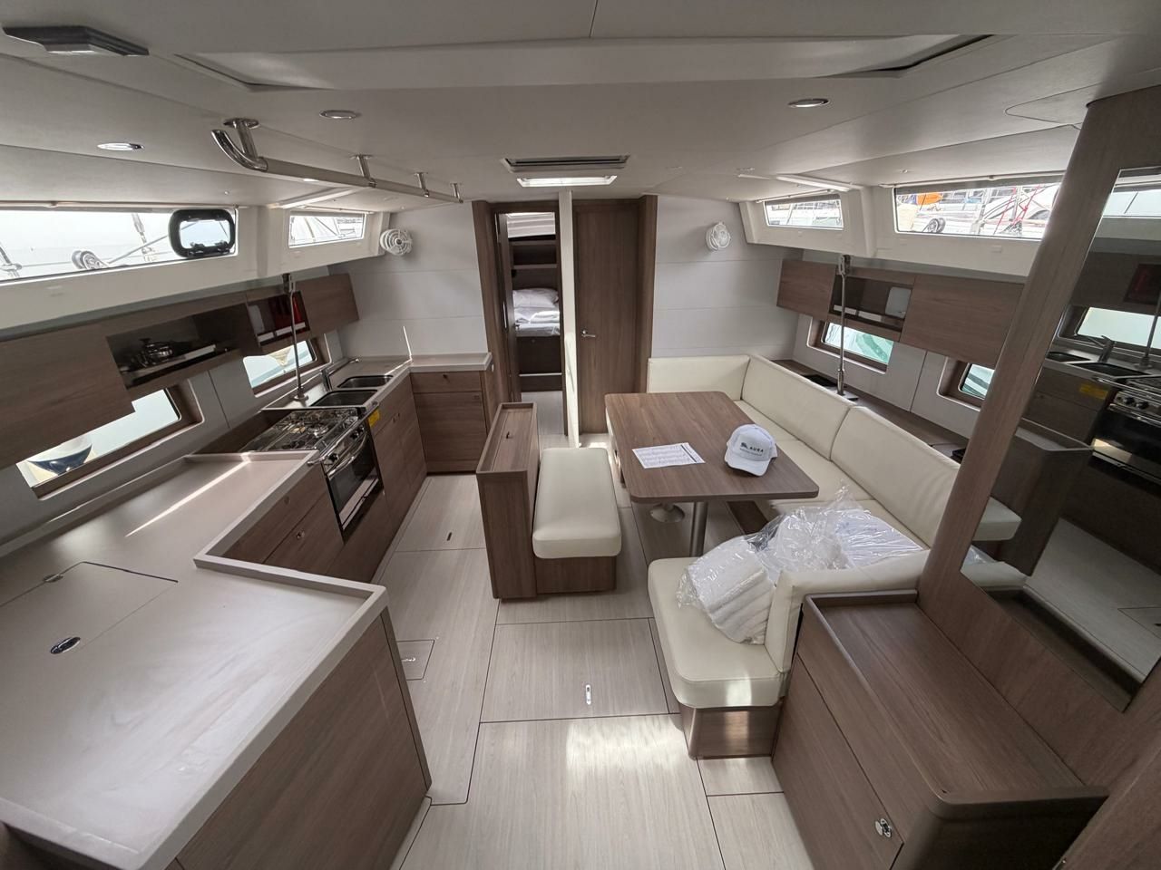Beneteau Oceanis 47 | Aura