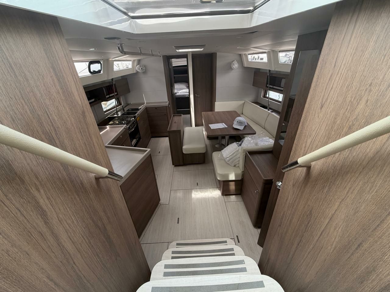 Beneteau Oceanis 47 | Aura