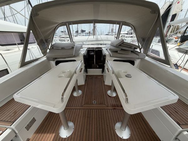 Beneteau Oceanis 47 | Aura