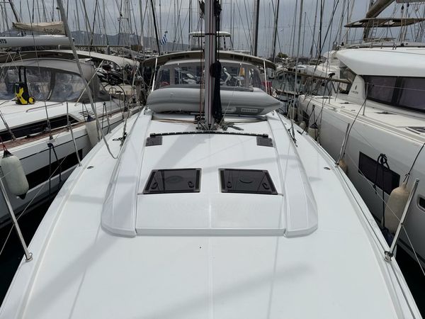 Beneteau Oceanis 47 | Aura