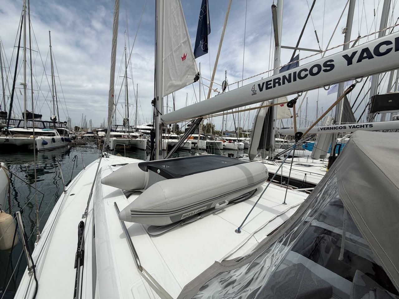 Beneteau Oceanis 47 | Aura