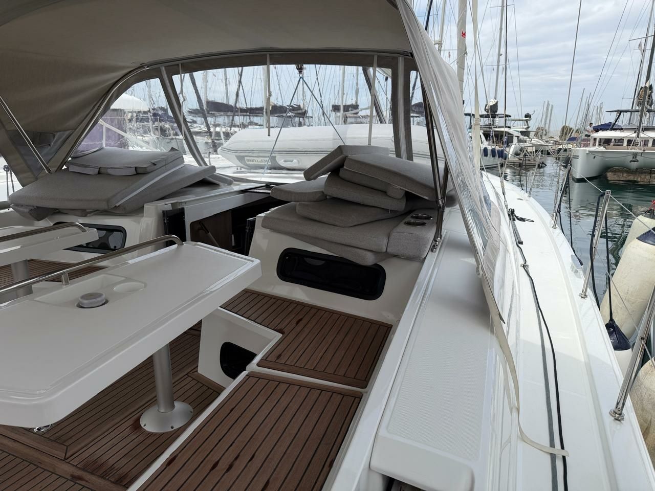 Beneteau Oceanis 47 | Aura