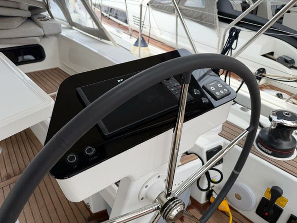 Beneteau Oceanis 47 | Aura