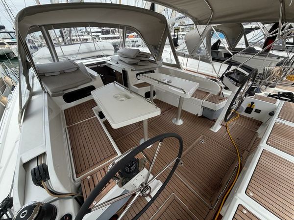 Beneteau Oceanis 47 | Aura