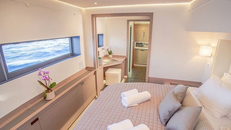 Fountaine Pajot Power 67 | Ariva