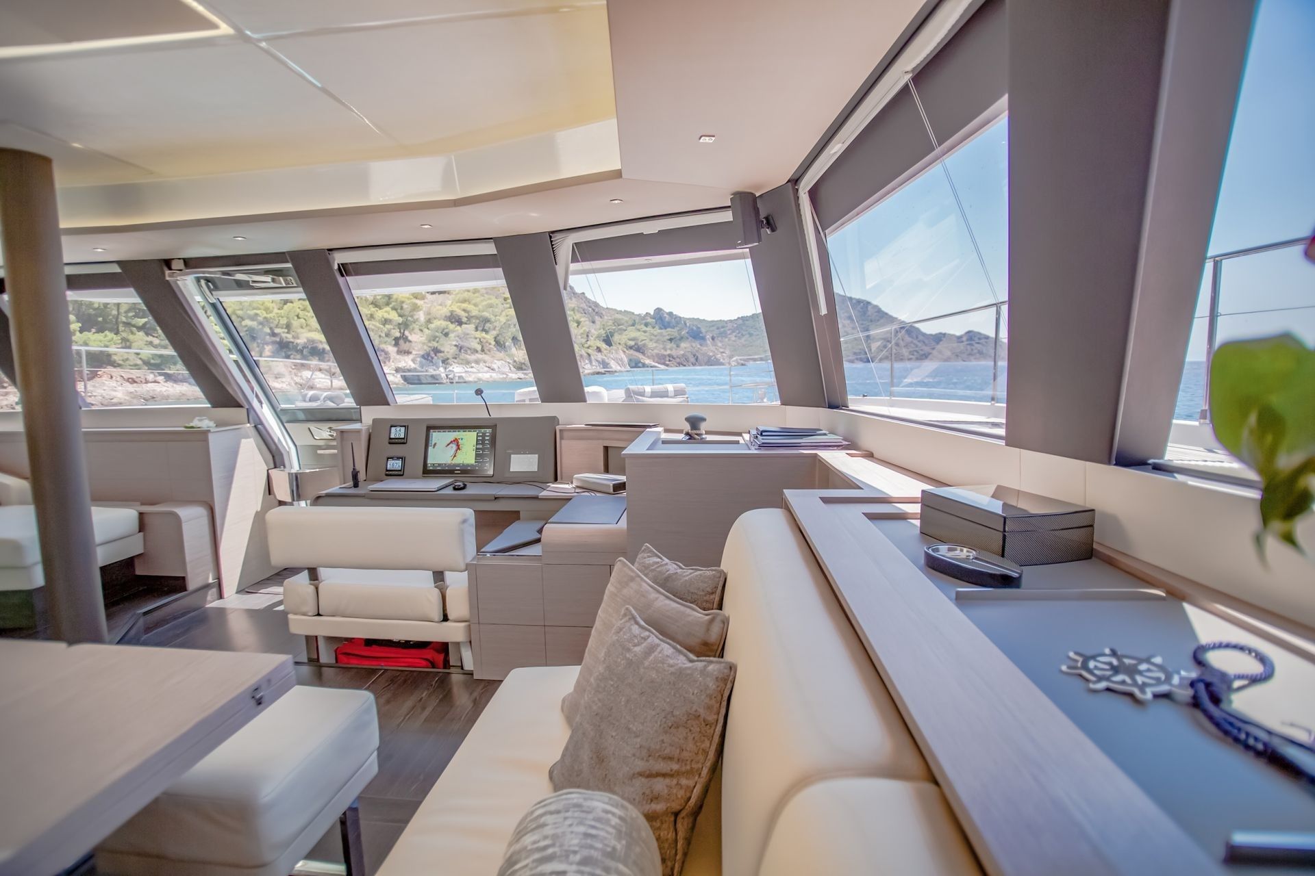 Fountaine Pajot Power 67 | Ariva