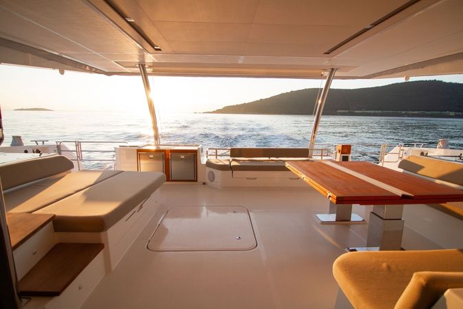 Fountaine Pajot Power 67 | Ariva