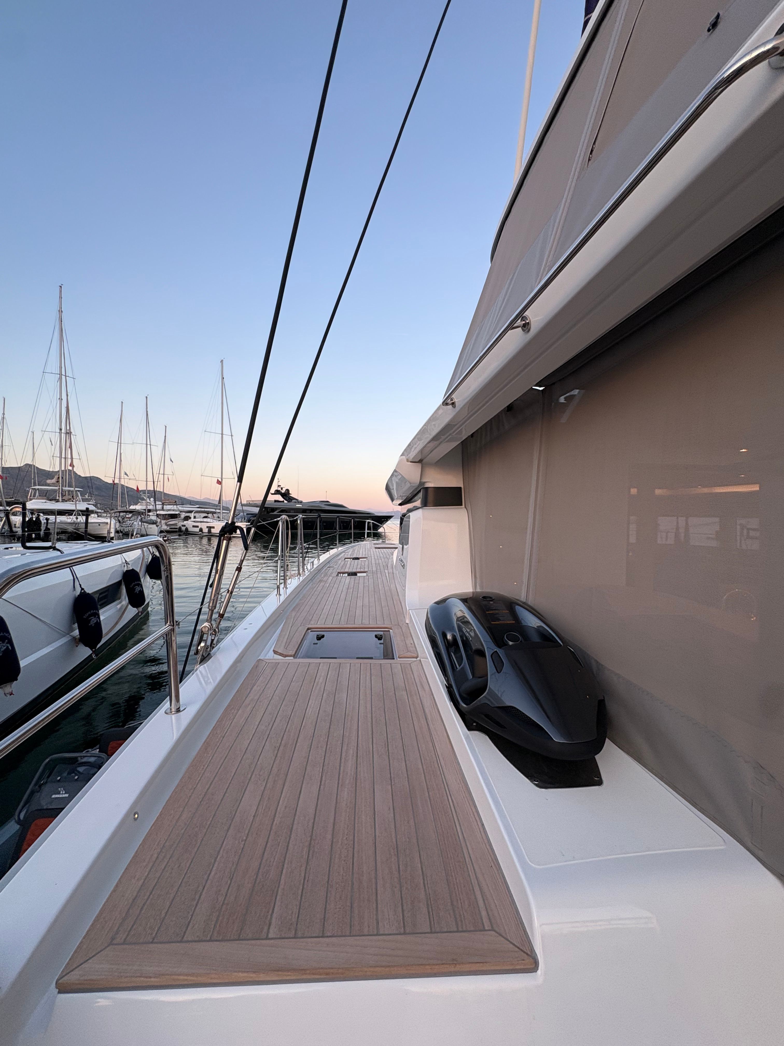 Lagoon 55 | Lulu
