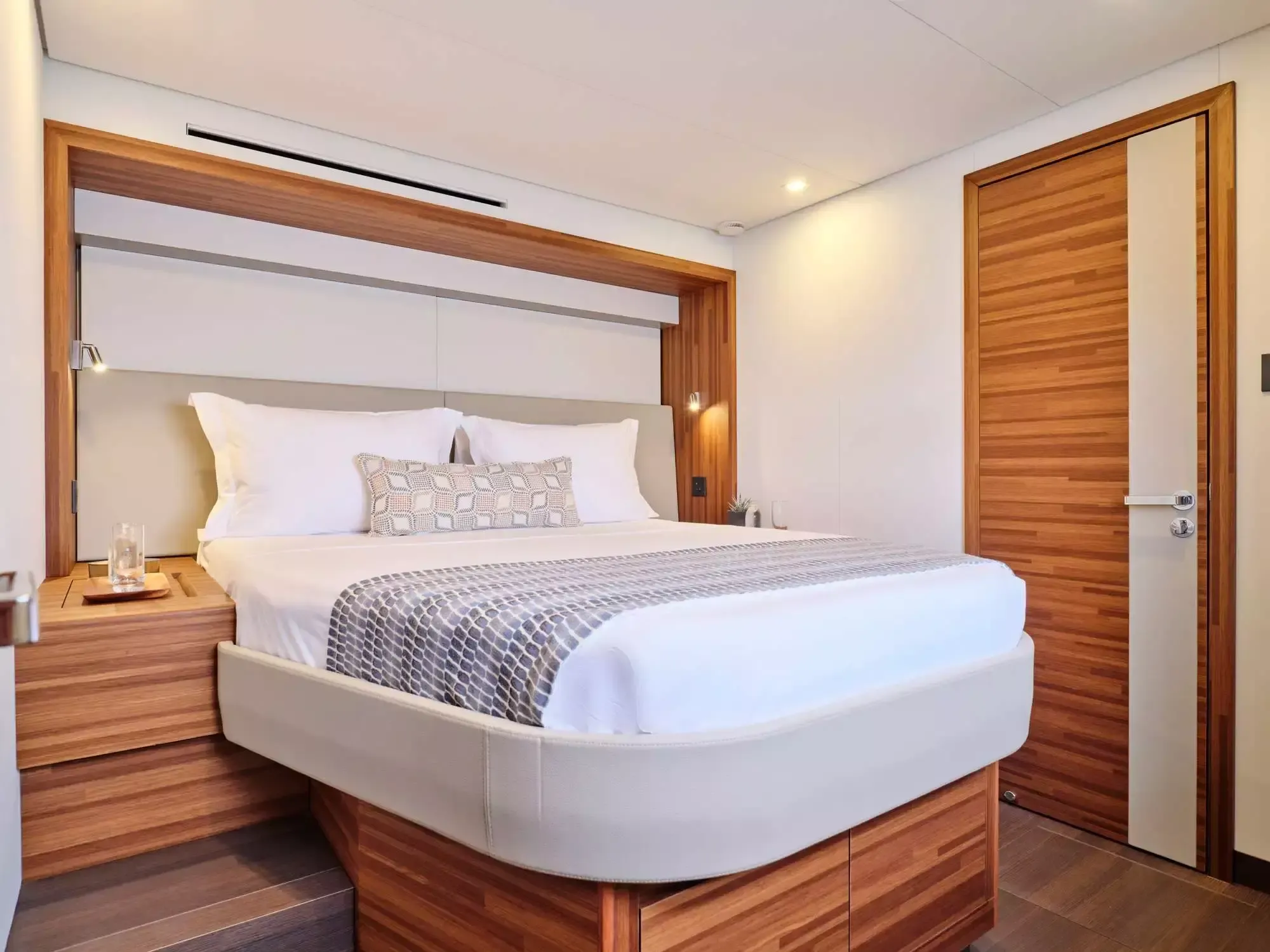 Fountaine Pajot Power 80 | Alina