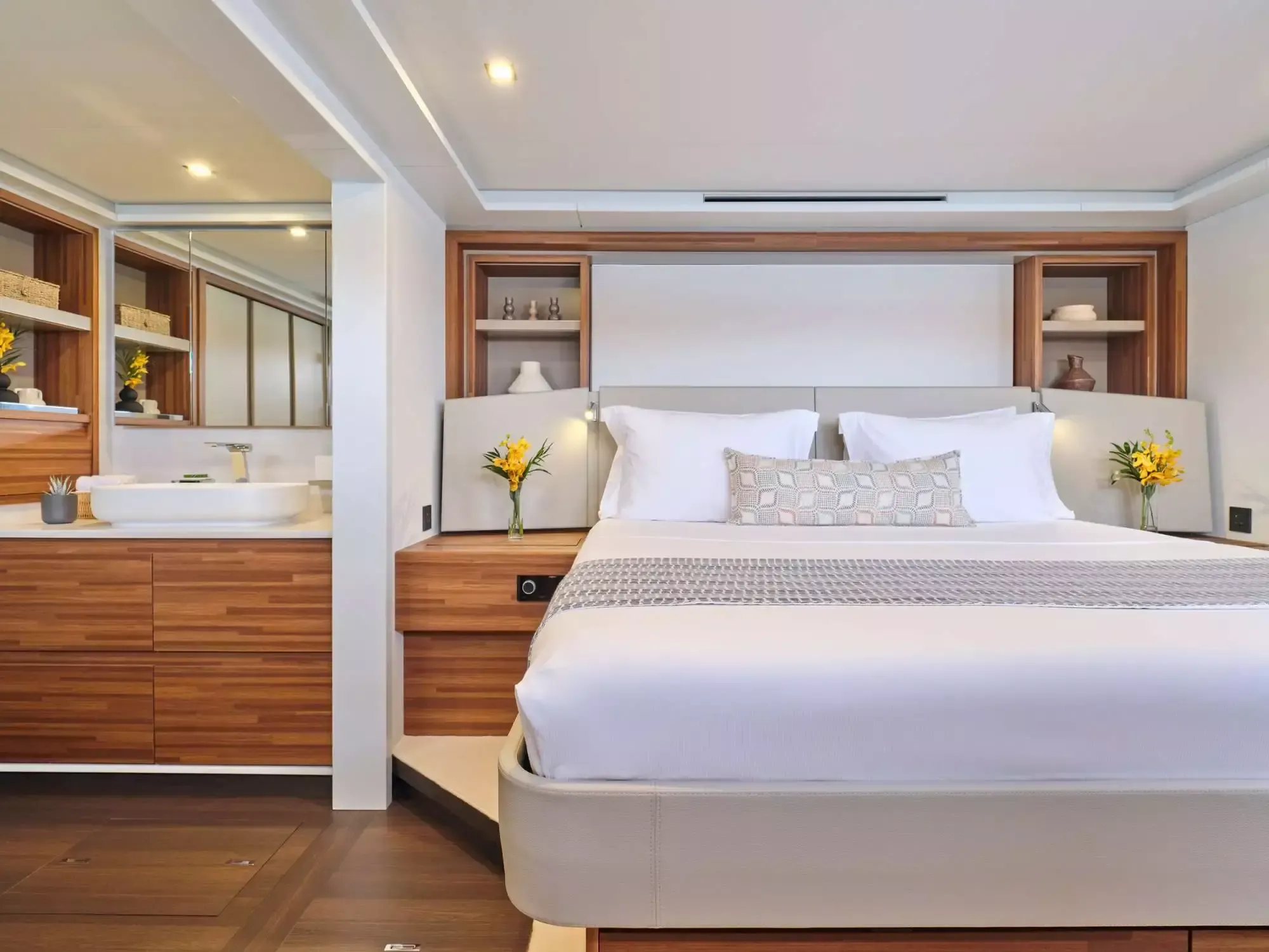 Fountaine Pajot Power 80 | Alina