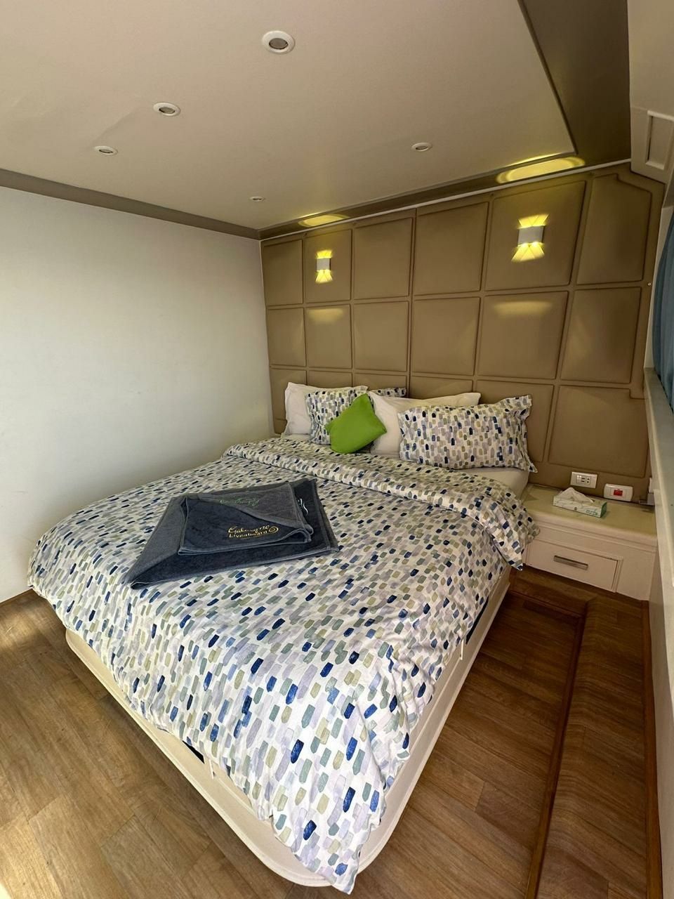 Custom Built 137 | Galaxy 720