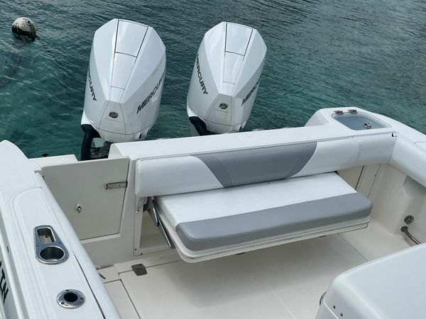 Boston Whaler 32 | Trampolin
