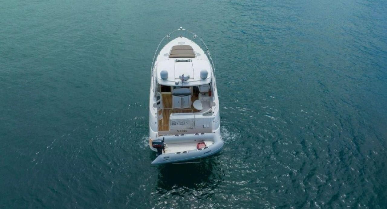 Cruiser Yachts 400 | Gitano 1