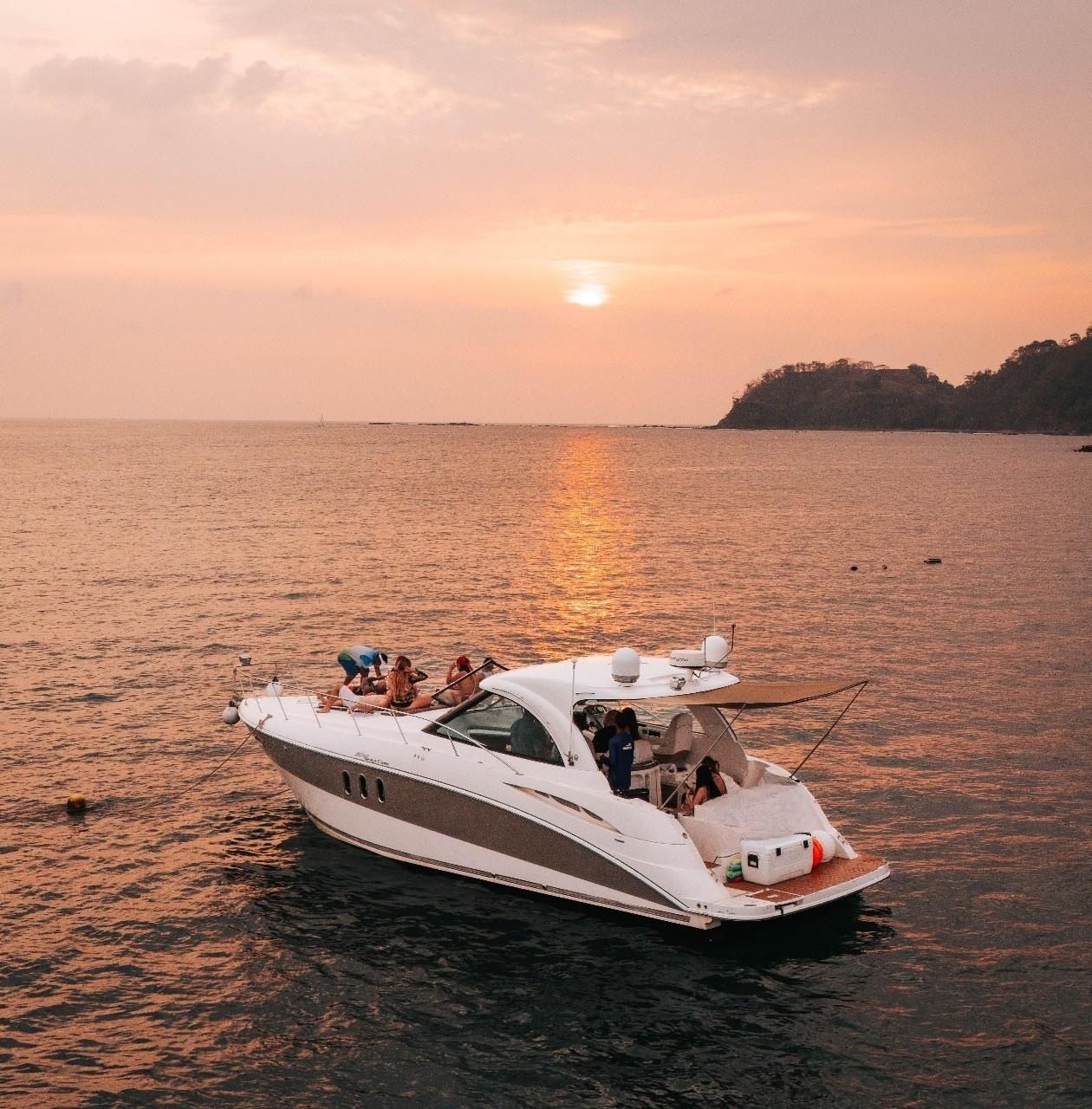 Cruiser Yachts 400 | Gitano 1