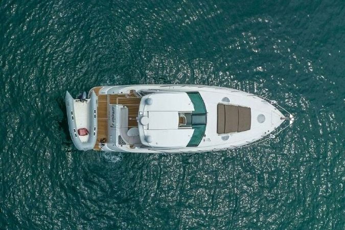 Cruiser Yachts 400 | Gitano 1