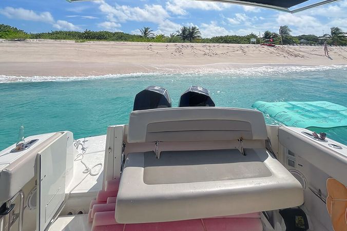 Boston Whaler 32 | 00