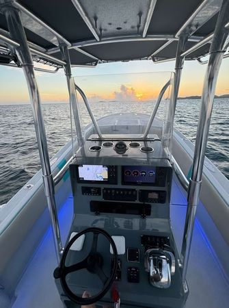 Contender 32 | Off Da Rock