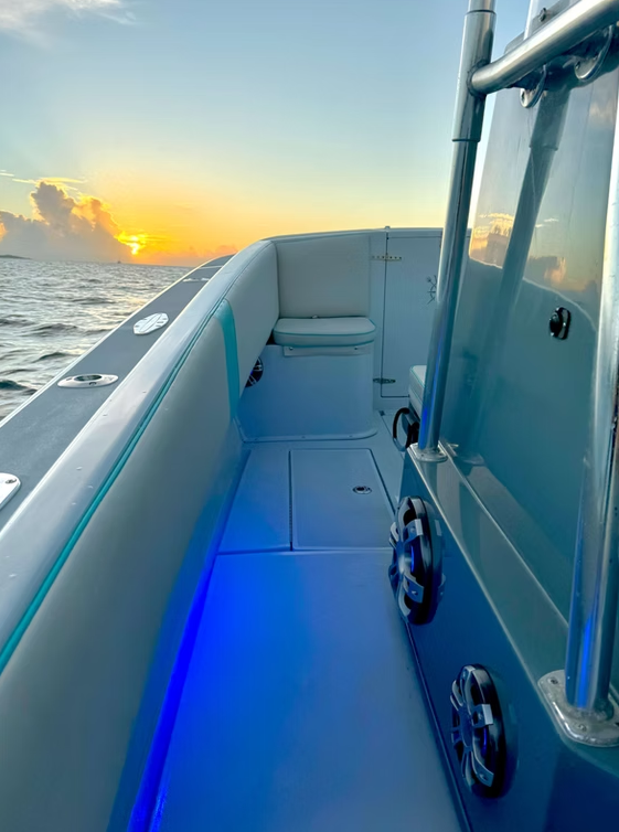 Contender 32 | Off Da Rock