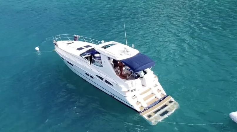 Sealine S48 | Stardust
