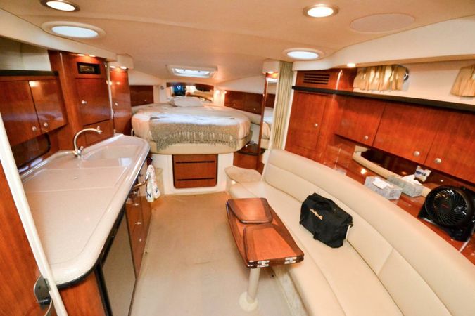 Sea Ray Sundancer 340 | Dream Chaser