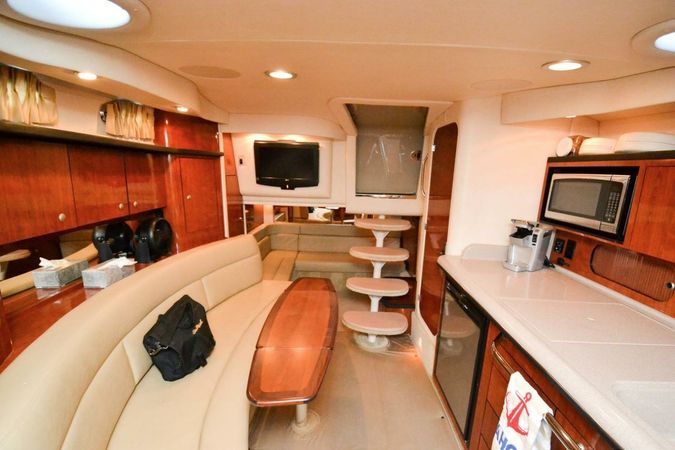Sea Ray Sundancer 340 | Dream Chaser