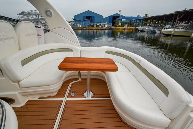 Sea Ray Sundancer 340 | Dream Chaser