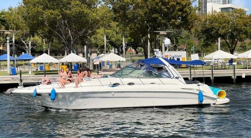 Sea Ray 370 | No E.T.A