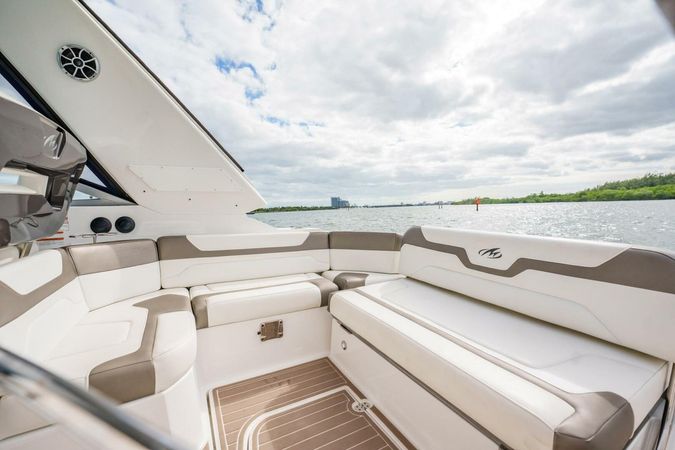 Monterey 335 | Free Spirit