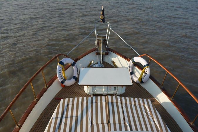 Grand Banks 42 | Genesis