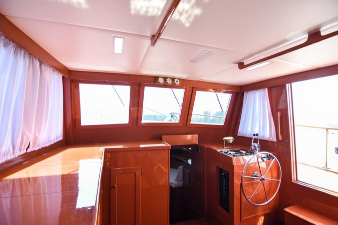 Grand Banks 42 | Genesis