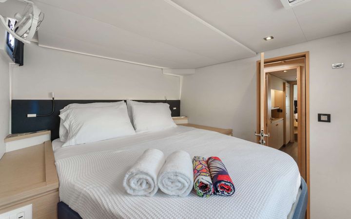 Fountaine Pajot Saba 50 | Iara