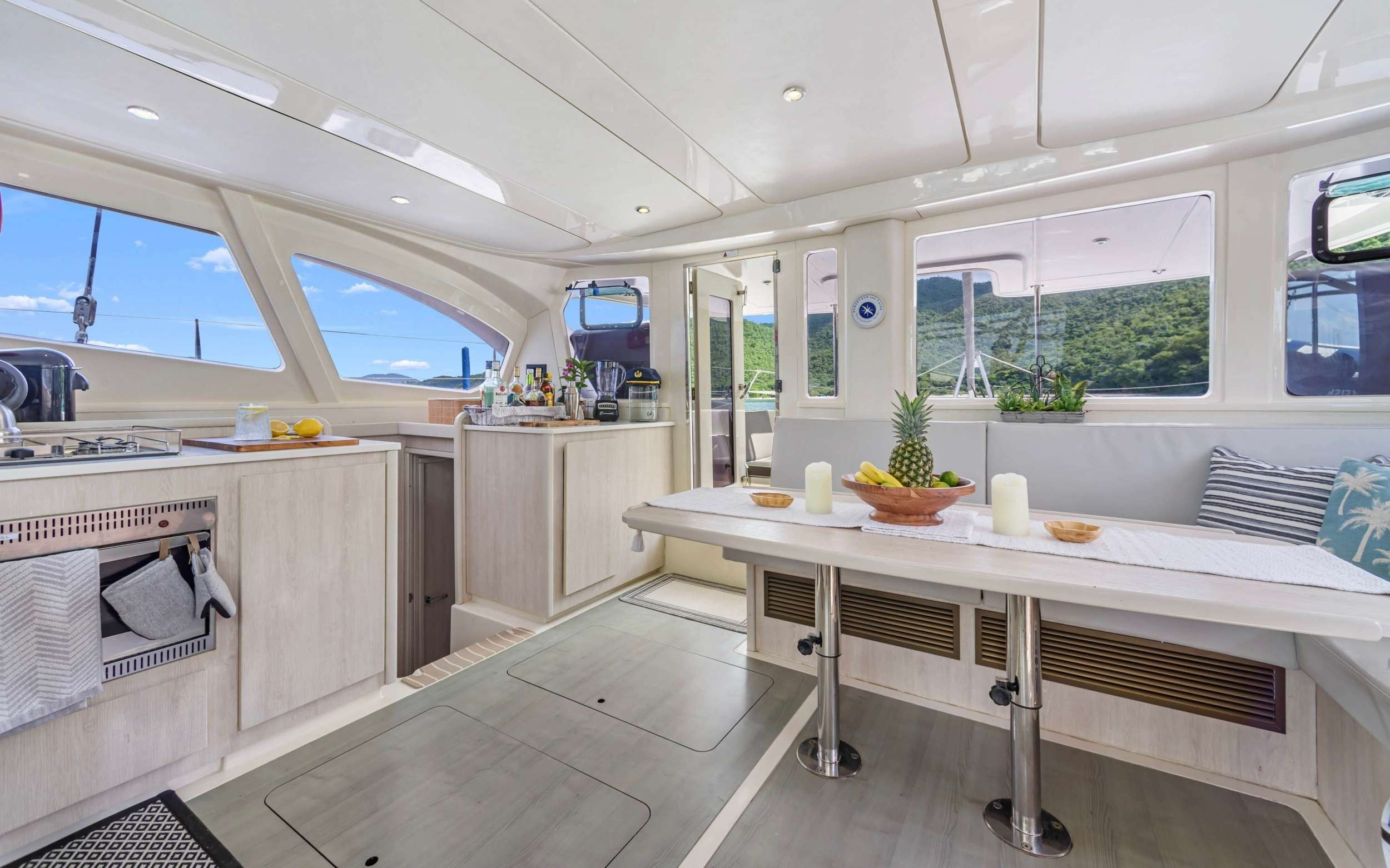 Leopard 44 | Blackfisk