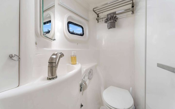 Leopard 44 | Blackfisk