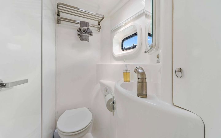 Leopard 44 | Blackfisk