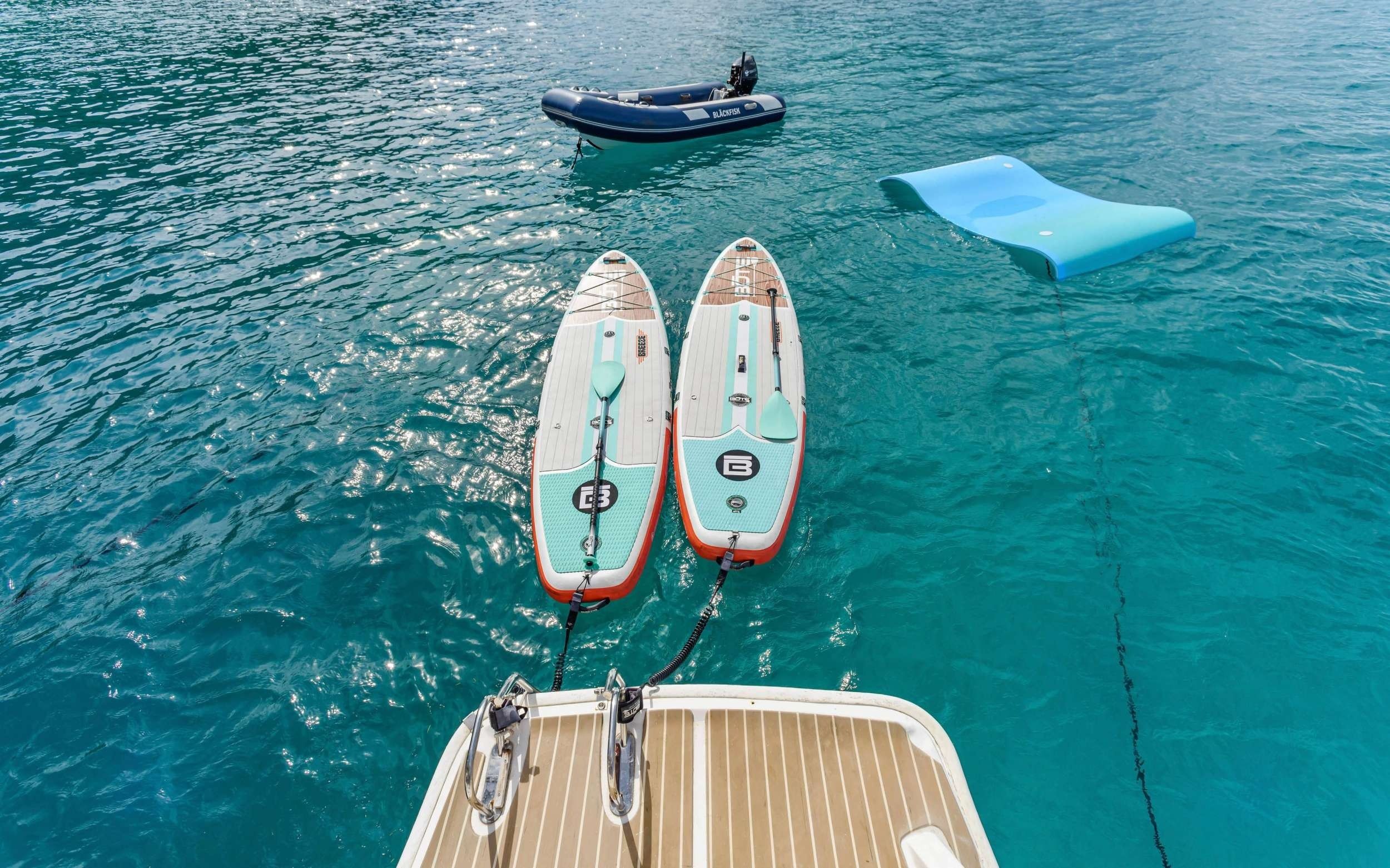 Leopard 44 | Blackfisk