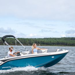 Bayliner M15 | 23